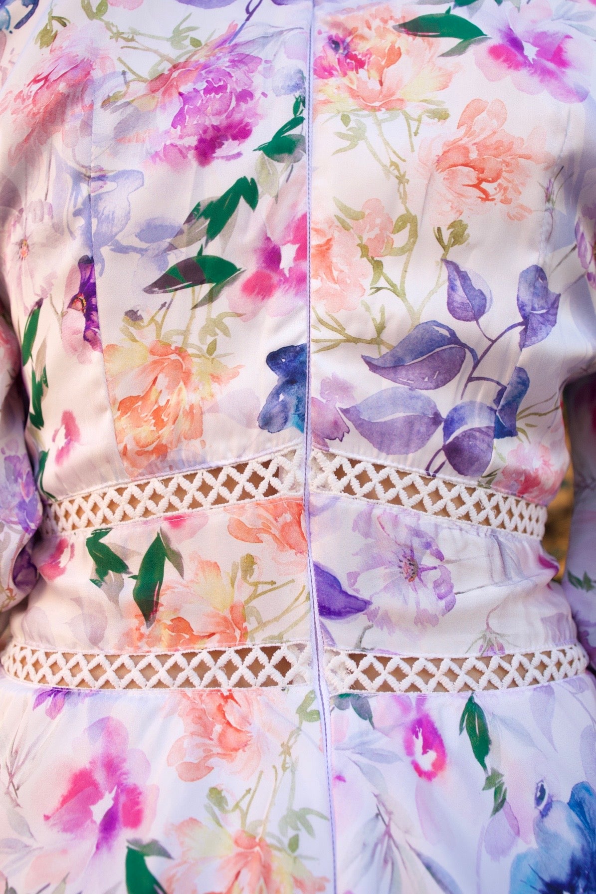 Silk blend dress with guipure details